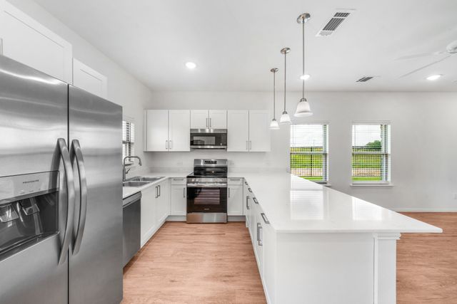 6415 Fm 1570 W B, Greenville, TX 75402