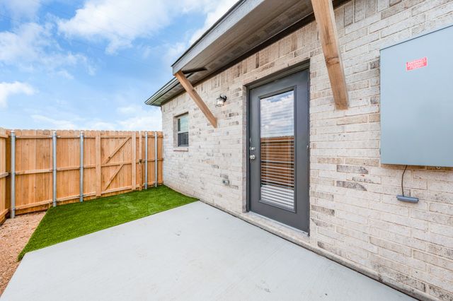 6415 Fm 1570 W B, Greenville, TX 75402