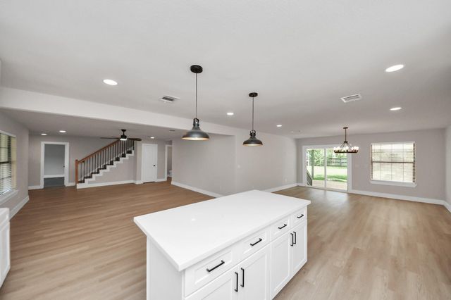 2954 County Road 855, Alvin, TX 77511