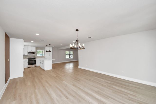 2954 County Road 855, Alvin, TX 77511