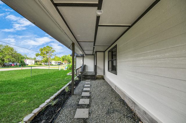 2954 County Road 855, Alvin, TX 77511