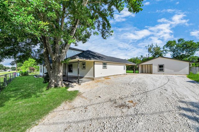 2954 County Road 855, Alvin, TX 77511