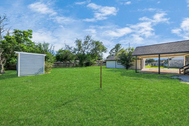 2954 County Road 855, Alvin, TX 77511