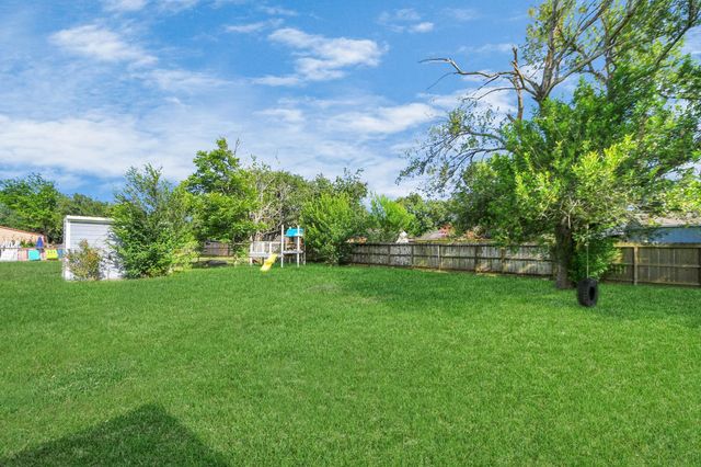 2954 County Road 855, Alvin, TX 77511