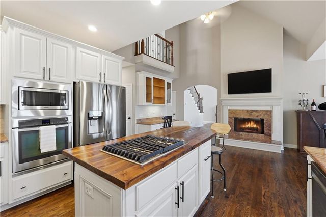 2595 Highland Pointe Drive, Cumming, GA 30041