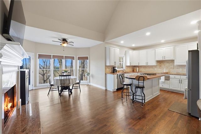 2595 Highland Pointe Drive, Cumming, GA 30041