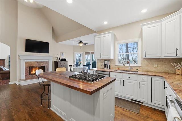 2595 Highland Pointe Drive, Cumming, GA 30041