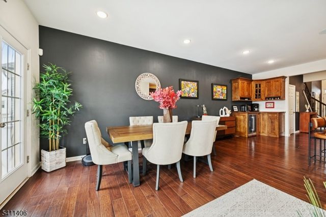 33 Albert Ct, Randolph Twp., NJ 07869