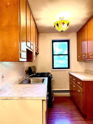 5 Oakdale Manor B18, Suffern, NY 10901