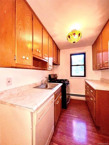 5 Oakdale Manor B18, Suffern, NY 10901