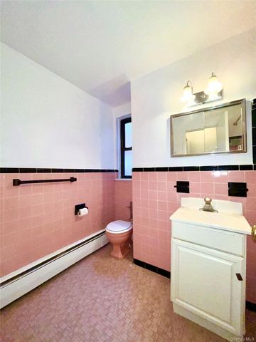 5 Oakdale Manor B18, Suffern, NY 10901