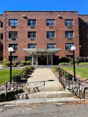 5 Oakdale Manor B18, Suffern, NY 10901