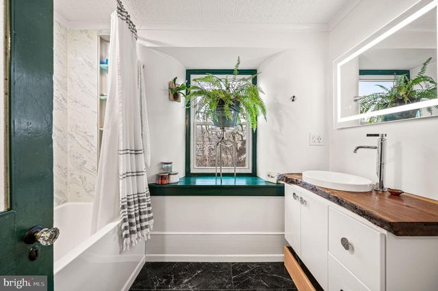 20 N BRANDYWINE AVE, Coatesville, PA 19320