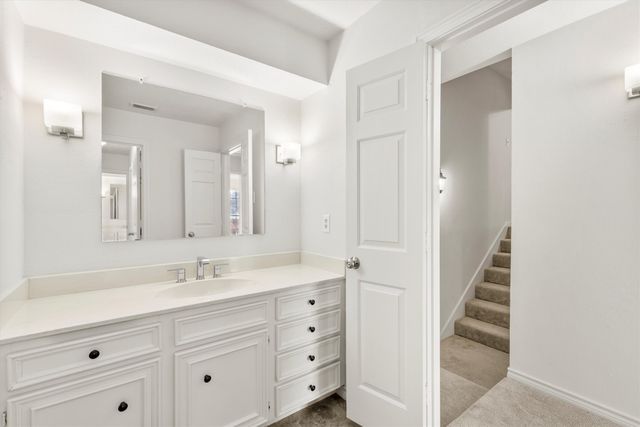 3801 S Versailles Avenue, Dallas, TX 75209