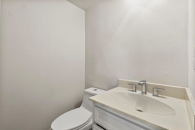 3801 S Versailles Avenue, Dallas, TX 75209