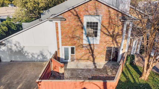 3801 S Versailles Avenue, Dallas, TX 75209