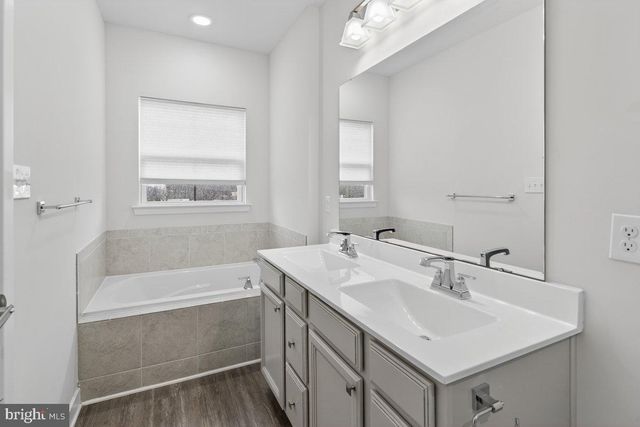 67 KOHLMYER DR, Pennsauken, NJ 08110