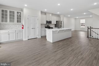 67 KOHLMYER DR, Pennsauken, NJ 08110