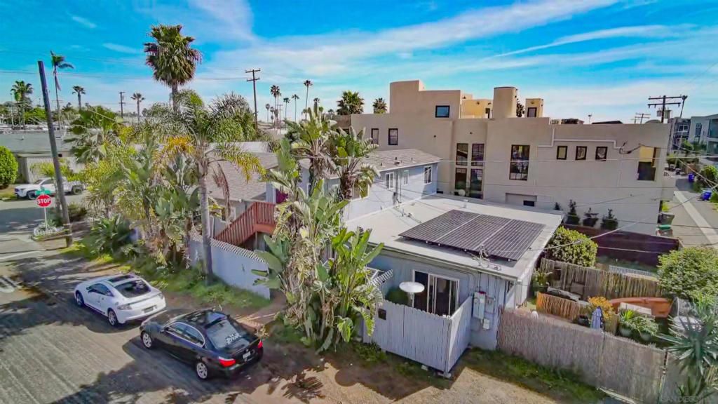 901 S Tremont St, Oceanside, CA 92054 — photo 2