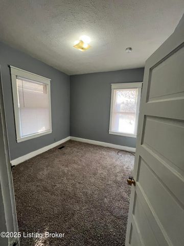 825 S 33rd St, Louisville, KY 40211