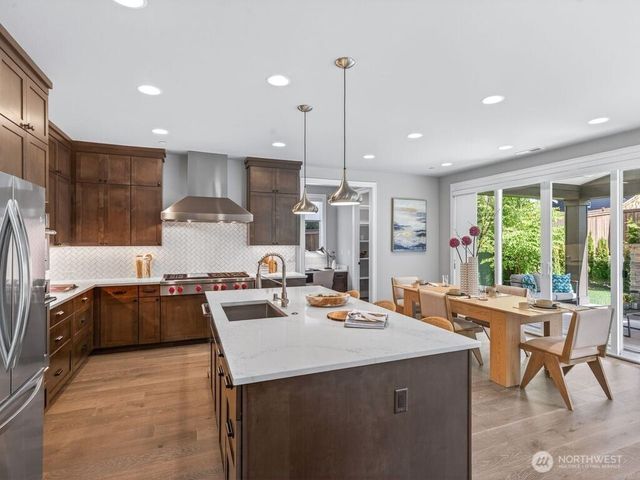 23973 NE 25th Street, Sammamish, WA 98074