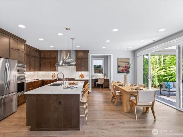 23973 NE 25th Street, Sammamish, WA 98074