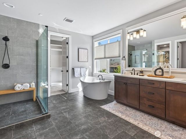 23973 NE 25th Street, Sammamish, WA 98074