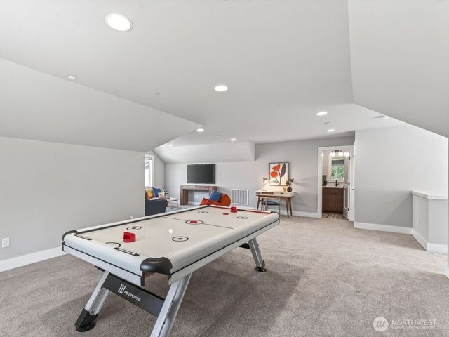 23973 NE 25th Street, Sammamish, WA 98074