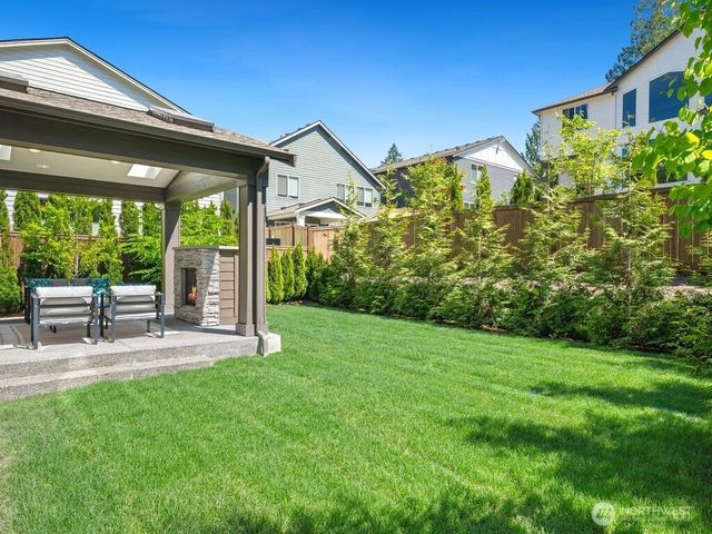 23973 NE 25th Street, Sammamish, WA 98074