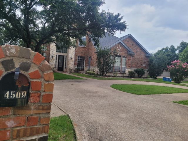 4509 Brittany Drive, Rowlett, TX 75088