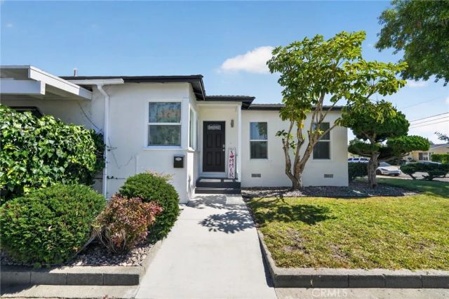 15804 Dalton Avenue, Gardena, CA 90247