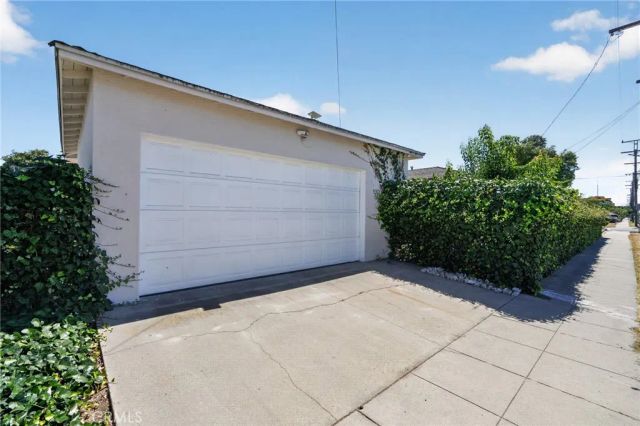 15804 Dalton Avenue, Gardena, CA 90247