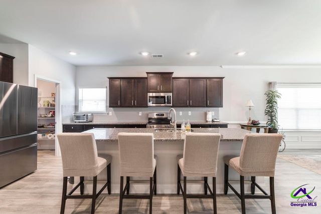 1310 Barrington Place Cove, Macon, GA 31220