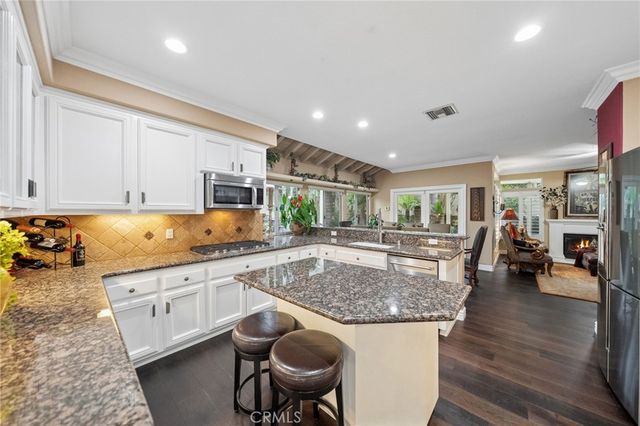 41776 Via Balderama, Temecula, CA 92592