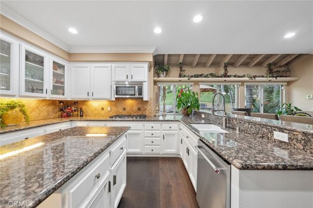 41776 Via Balderama, Temecula, CA 92592