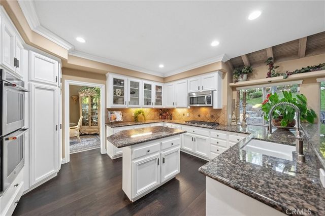 41776 Via Balderama, Temecula, CA 92592