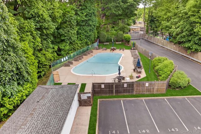 4 Consulate Drive 3C, Tuckahoe, NY 10707