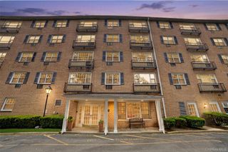 4 Consulate Drive 3C, Tuckahoe, NY 10707