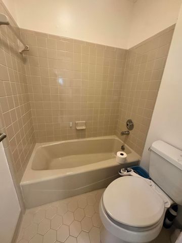 2136 Vaden Village Drive, Chattanooga, TN 37421