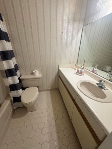 2136 Vaden Village Drive, Chattanooga, TN 37421