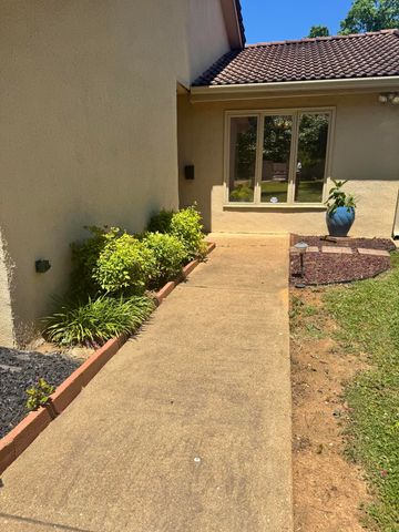 2136 Vaden Village Drive, Chattanooga, TN 37421