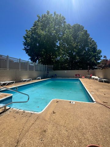 2136 Vaden Village Drive, Chattanooga, TN 37421