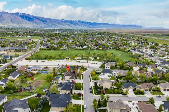 171 S PRESTON ST, Kaysville, UT 84037