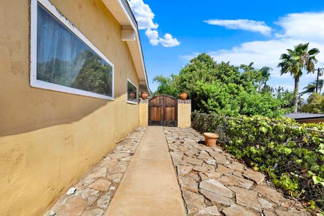 4324 Miriam Place, La Mesa, CA 91941