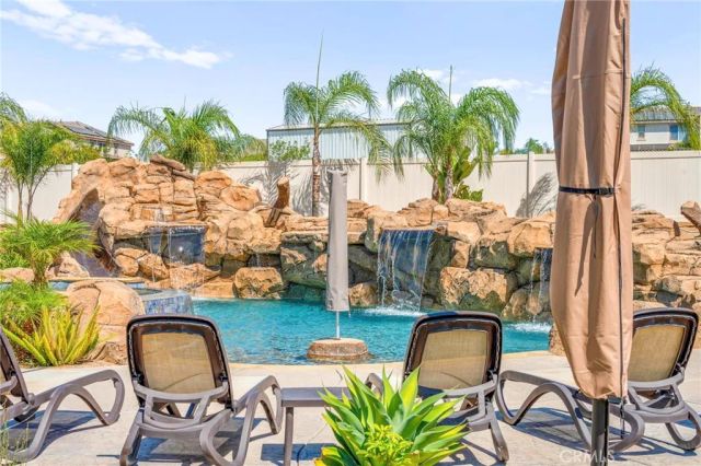 16555 Via Los Caballeros, Riverside, CA 92504