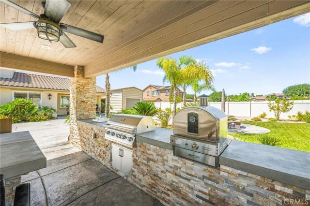 16555 Via Los Caballeros, Riverside, CA 92504