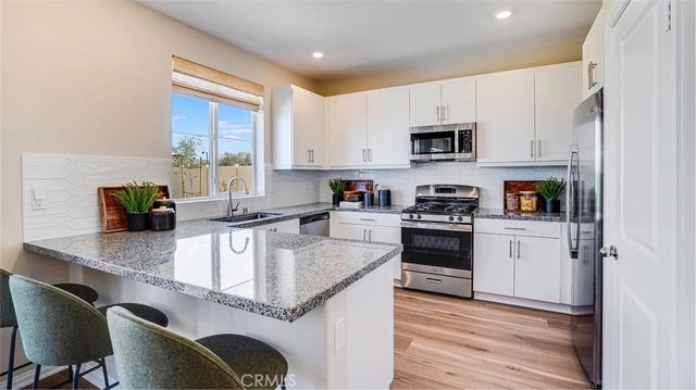 17883 McKenzie Court, Hesperia, CA 92345