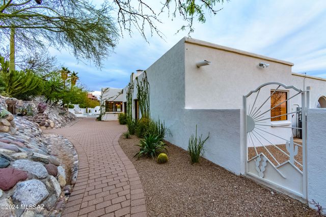 4235 E Coronado Drive, Tucson, AZ 85718