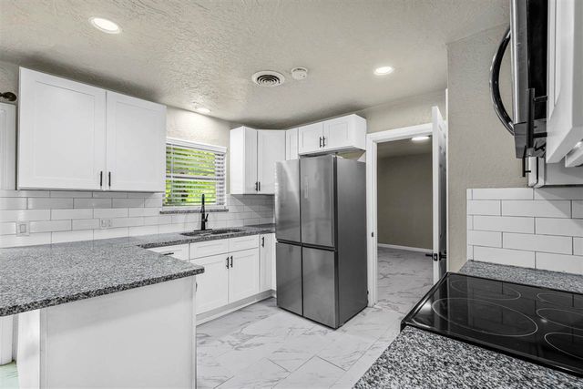 5314 NW Glenn Ave, Lawton, OK 73505