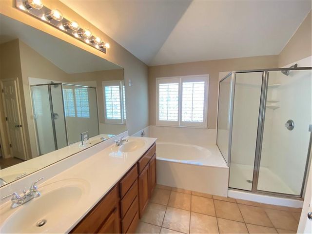 1013 Kensington Castle TRL, Pflugerville, TX 78660